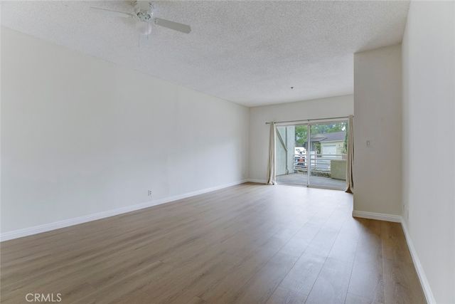 2900 Fairway Avenue 407, La Crescenta, CA 91214