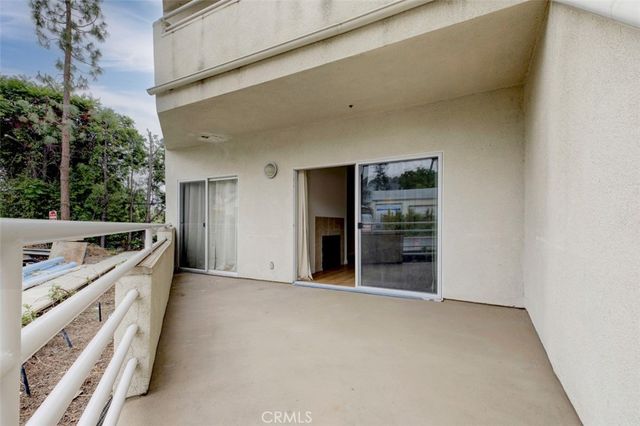 2900 Fairway Avenue 407, La Crescenta, CA 91214
