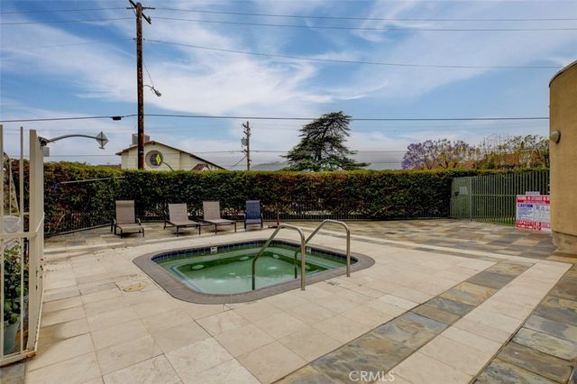 2900 Fairway Avenue 407, La Crescenta, CA 91214