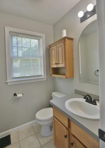 83 Boxberry Ln 83, Rockland, MA 02370