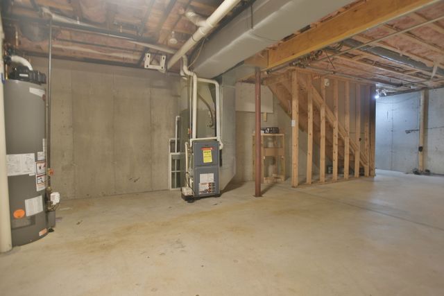 83 Boxberry Ln 83, Rockland, MA 02370