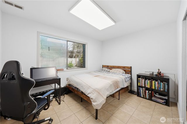 10430 34th Drive SE, Everett, WA 98208