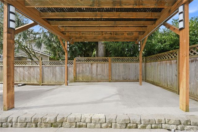 10430 34th Drive SE, Everett, WA 98208