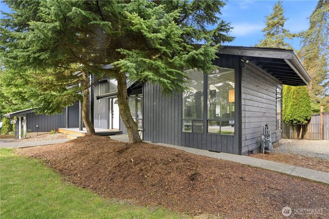 10430 34th Drive SE, Everett, WA 98208