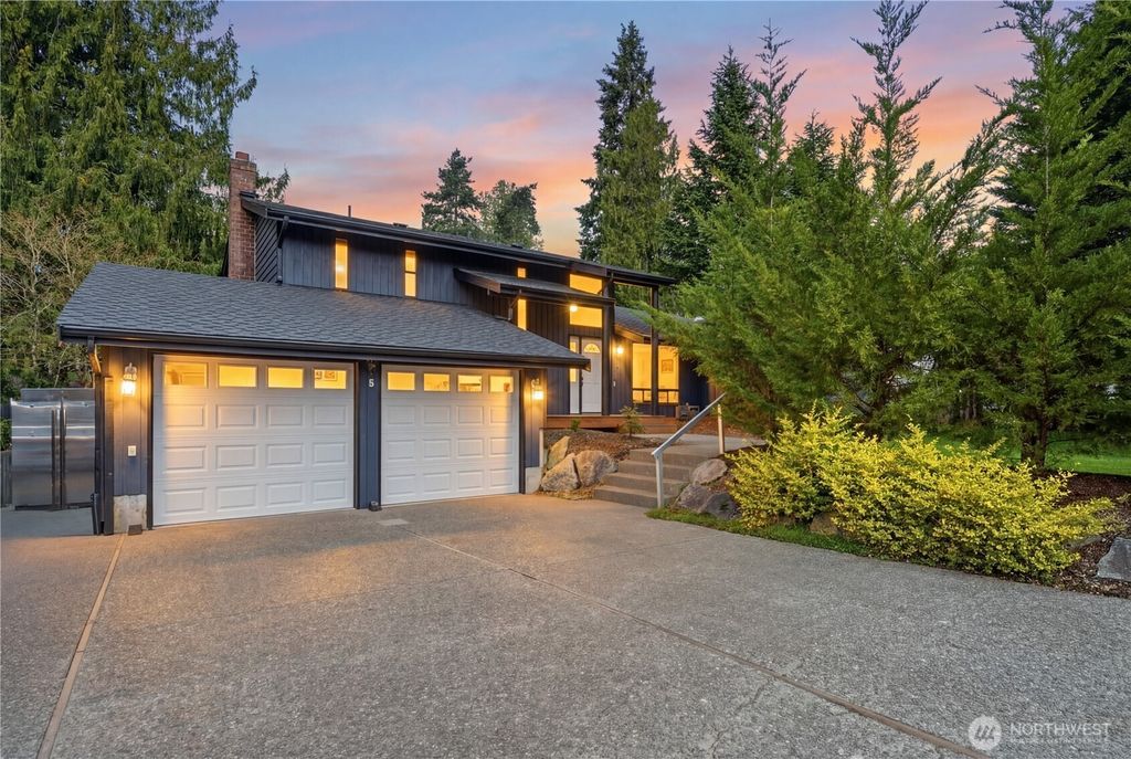 10430 34th Drive SE, Everett, WA 98208