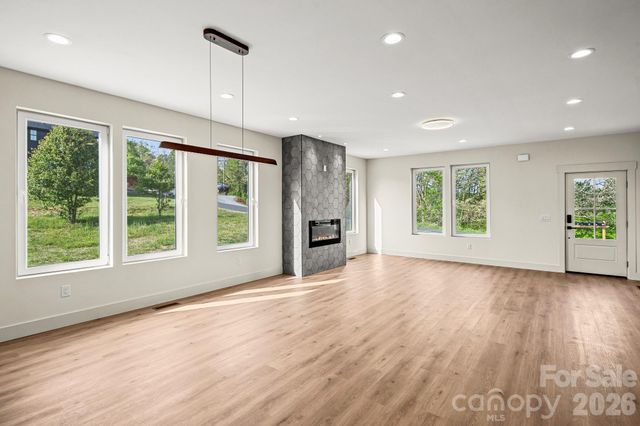 40 Firefly Ridge Trail, Alexander, NC 28701