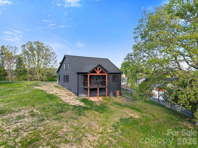 40 Firefly Ridge Trail, Alexander, NC 28701