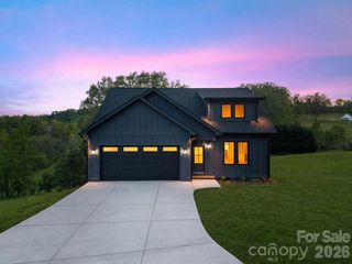 40 Firefly Ridge Trail, Alexander, NC 28701