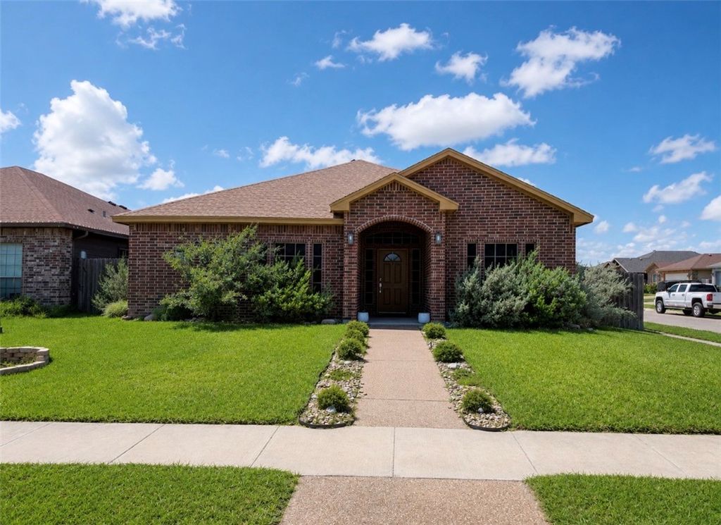 2305 Vaughan Dr, Corpus Christi, TX 78414 — exterior