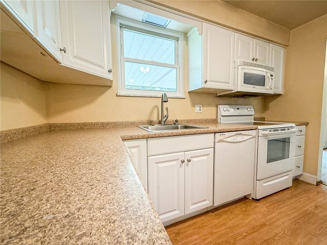 329 S Home Ave, Twp Of But Ne, PA 16001
