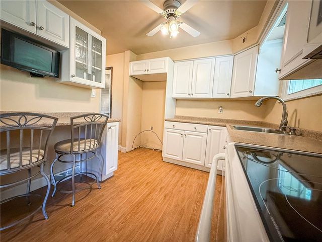 329 S Home Ave, Twp Of But Ne, PA 16001