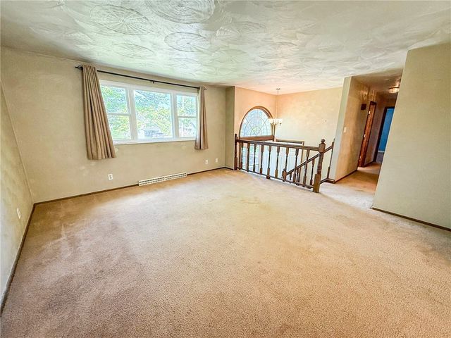 329 S Home Ave, Twp Of But Ne, PA 16001