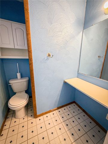 329 S Home Ave, Twp Of But Ne, PA 16001