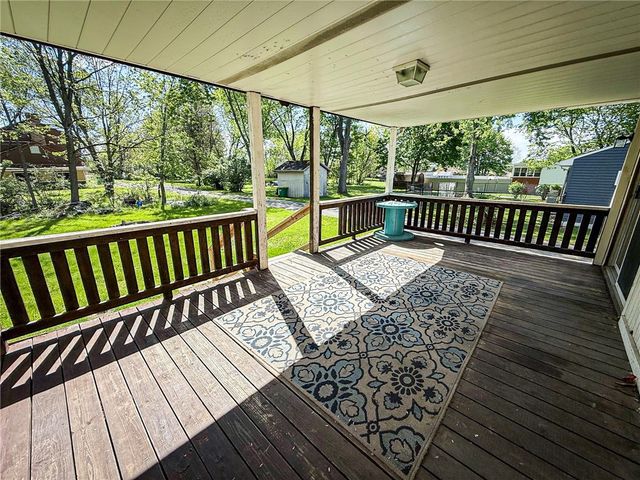 329 S Home Ave, Twp Of But Ne, PA 16001