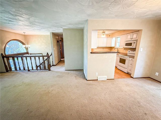 329 S Home Ave, Twp Of But Ne, PA 16001