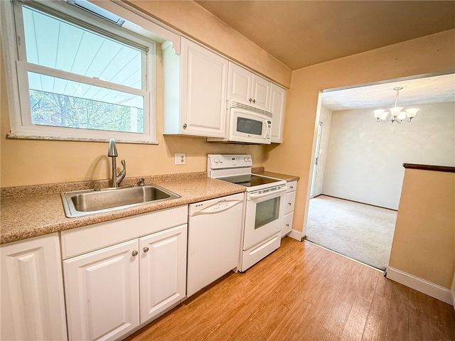 329 S Home Ave, Twp Of But Ne, PA 16001