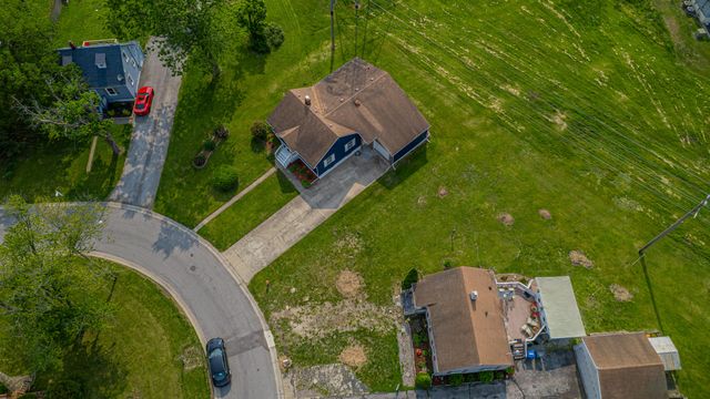 1101 Sycamore Street, Crown Point, IN 46307