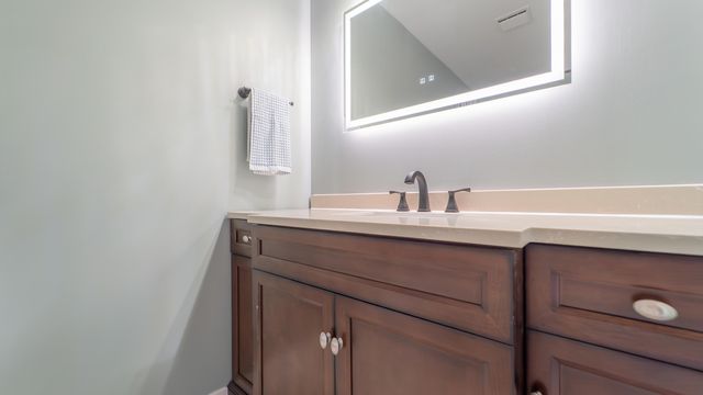 1101 Sycamore Street, Crown Point, IN 46307