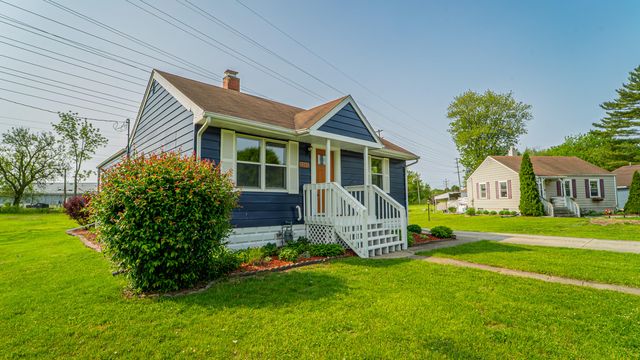 1101 Sycamore Street, Crown Point, IN 46307
