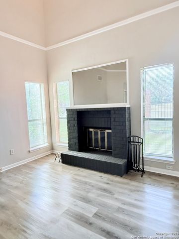 4839 Brandeis St Apt 512, San Antonio, TX 78249