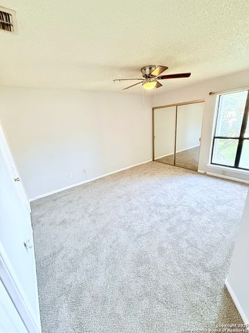 4839 Brandeis St Apt 512, San Antonio, TX 78249