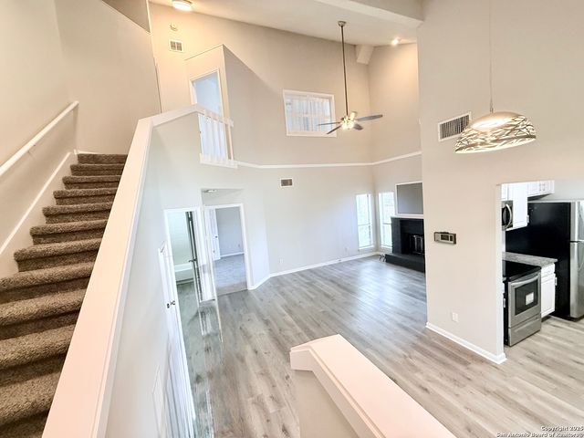 4839 Brandeis St Apt 512, San Antonio, TX 78249