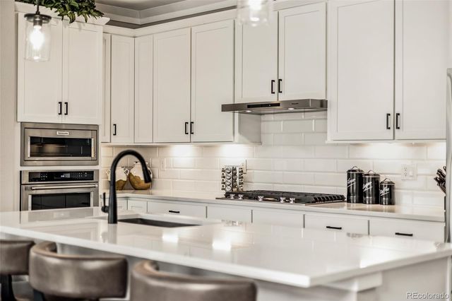 7031 Fireside Way, Castle Rock, CO 80108