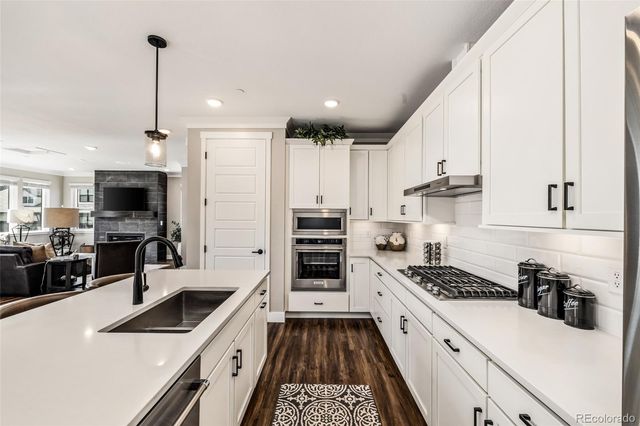 7031 Fireside Way, Castle Rock, CO 80108