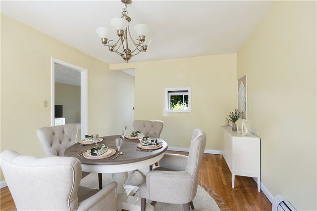 278 Green End Avenue, Middletown, RI 02842
