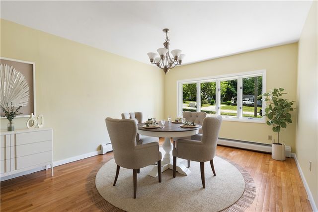 278 Green End Avenue, Middletown, RI 02842