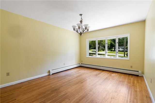 278 Green End Avenue, Middletown, RI 02842