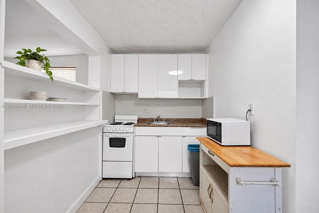 1536 SW 22nd Avenue, Miami, FL 33145
