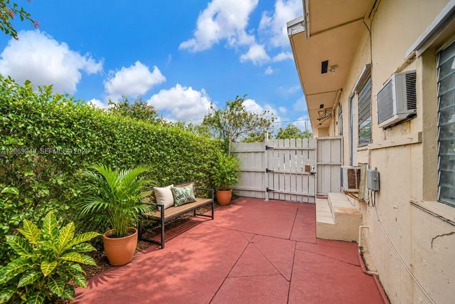 1536 SW 22nd Avenue, Miami, FL 33145