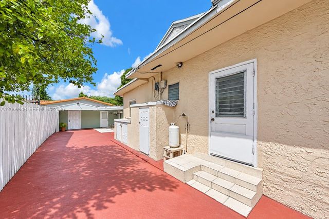 1536 SW 22nd Avenue, Miami, FL 33145
