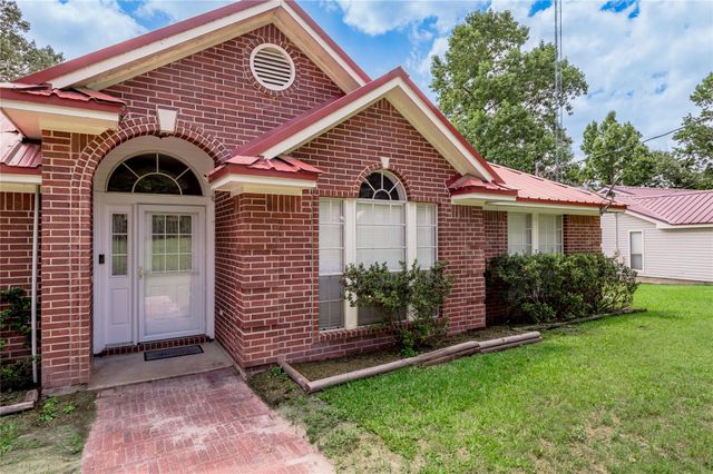 324 Red Oak Lane, Trinity, TX 75862