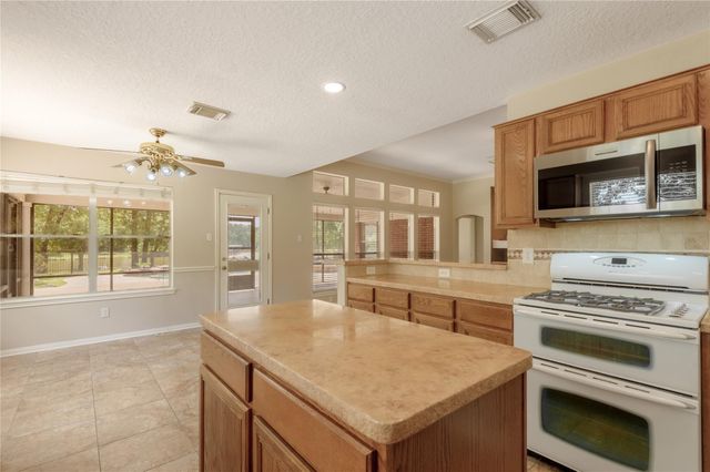 324 Red Oak Lane, Trinity, TX 75862