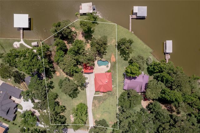 324 Red Oak Lane, Trinity, TX 75862