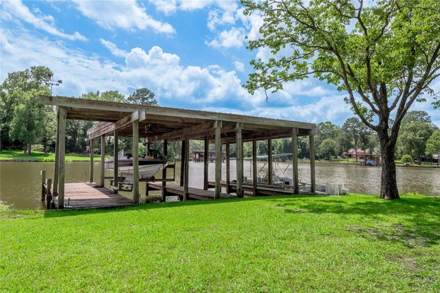 324 Red Oak Lane, Trinity, TX 75862