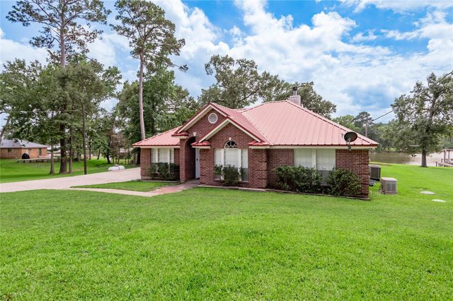 324 Red Oak Lane, Trinity, TX 75862