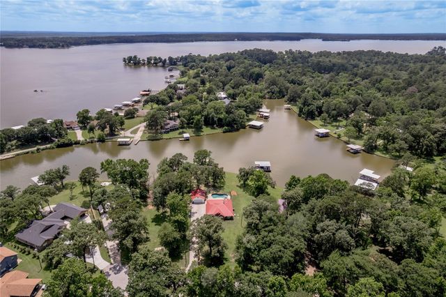 324 Red Oak Lane, Trinity, TX 75862