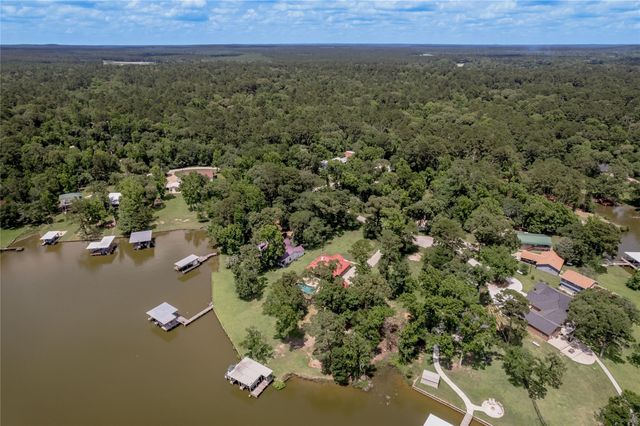 324 Red Oak Lane, Trinity, TX 75862