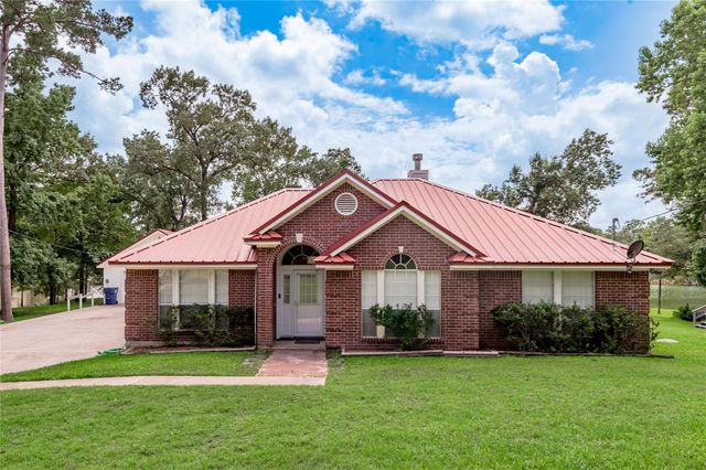 324 Red Oak Lane, Trinity, TX 75862
