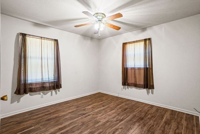 209 S Greenwood St., Geneva, AL 36340