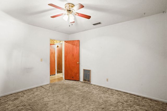 209 S Greenwood St., Geneva, AL 36340