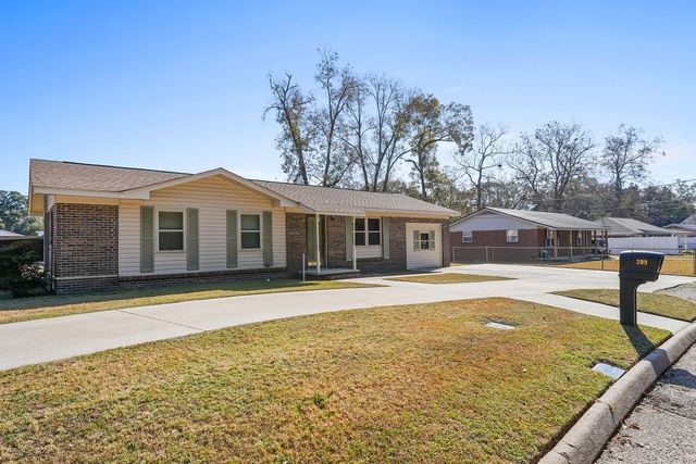 209 S Greenwood St., Geneva, AL 36340