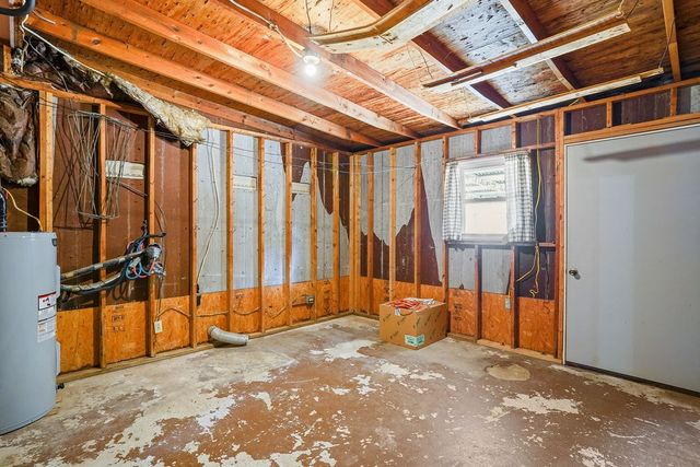 209 S Greenwood St., Geneva, AL 36340