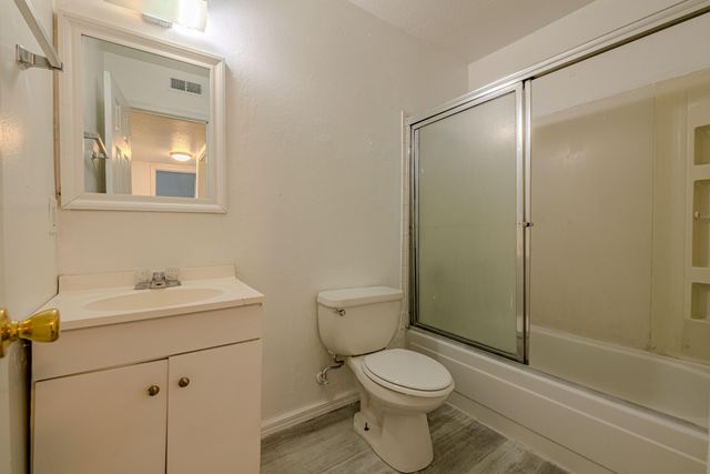 401 Georgia Street SE, Albuquerque, NM 87108