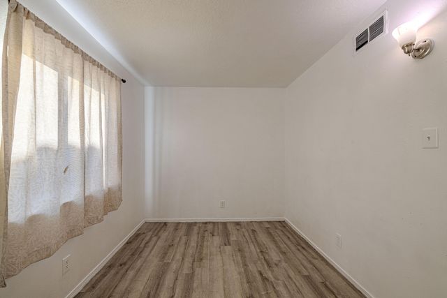 401 Georgia Street SE, Albuquerque, NM 87108