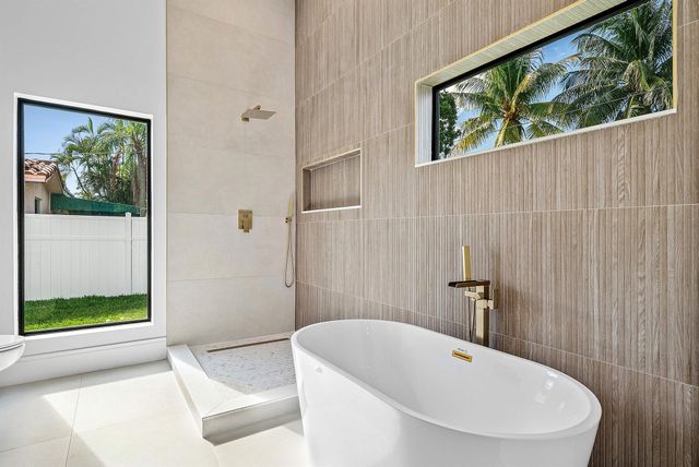 3361 NE 4th Avenue, Boca Raton, FL 33431