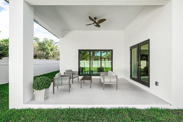 3361 NE 4th Avenue, Boca Raton, FL 33431